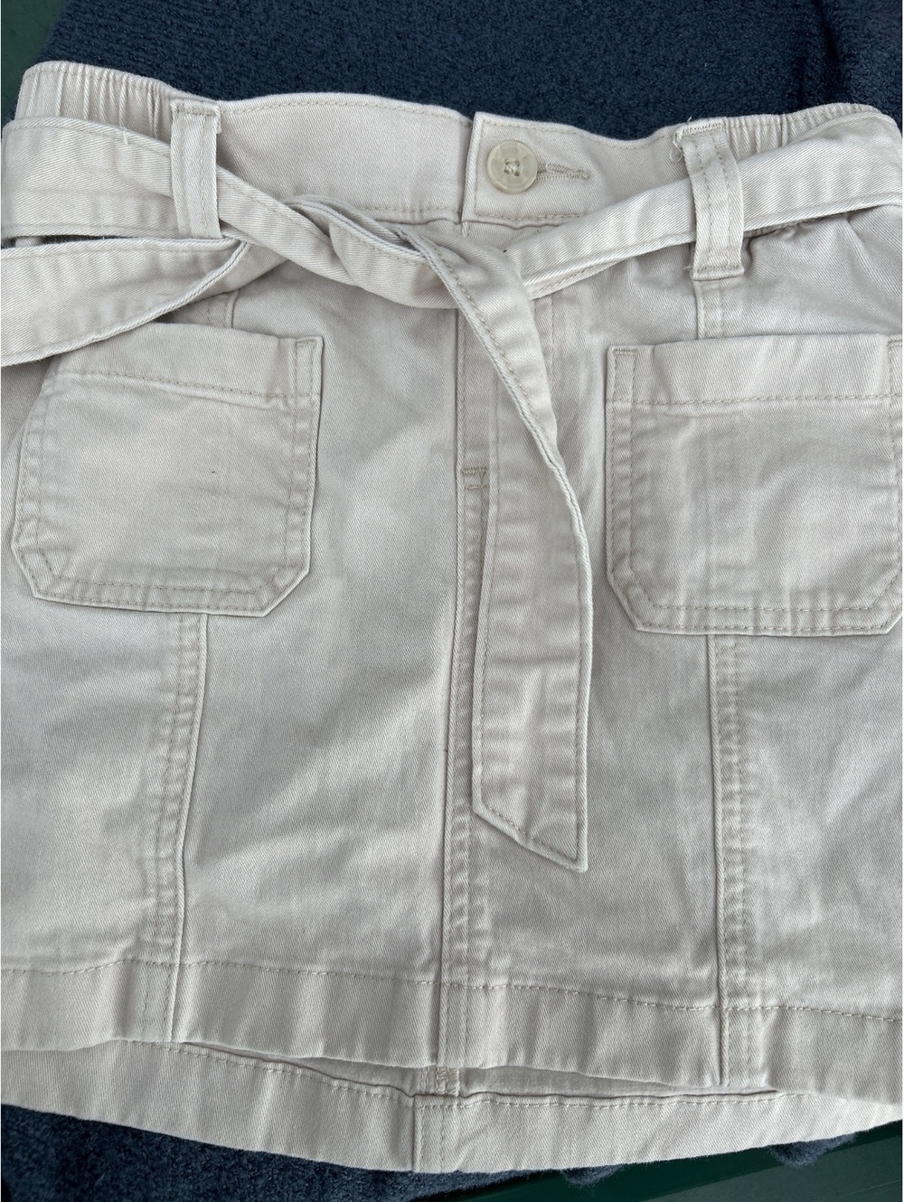 Abercrombie Kids Beige Skirt with Built-in Black Shorts Size 9/10